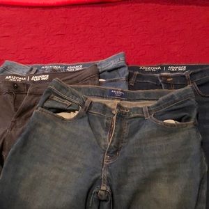 4 pairs boys’ Arizona jeans